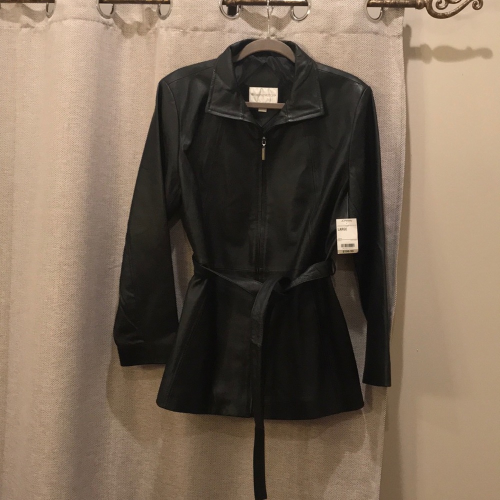 Women’s NWT genuine leather Worthington’s jacket